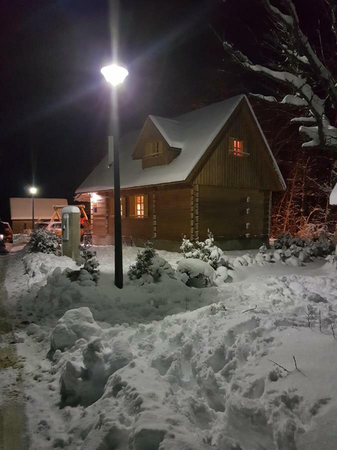 Vodenica Vrelo Chalets Vrelo Korenicko Exterior photo